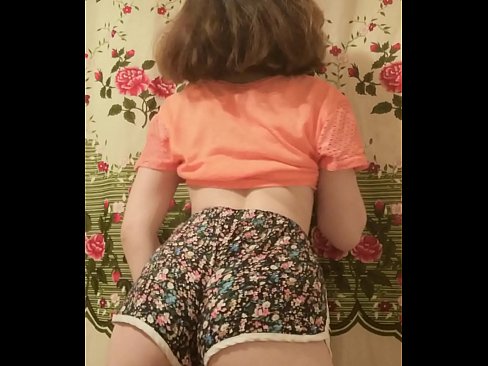 ❤️ Giovane pupa sexy fa uno striptease riprendendo i suoi pantaloncini alla telecamera ️❌ Pornoal it.kassa-standupbar.ru ❌️❤